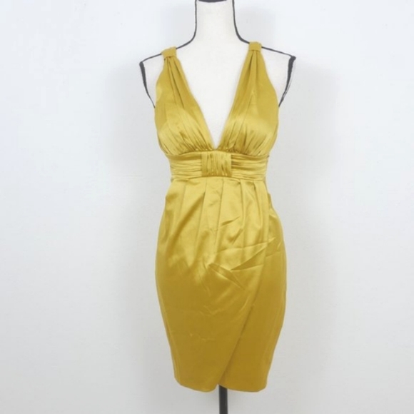 Arden B. Tawny Yellow Deep V Sexy Retro 60's Style Shiny SZ Small Cocktail Dress - Picture 1 of 15